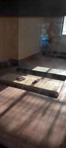 عکس مزار داود پیرنیا