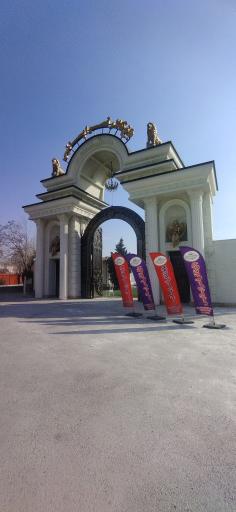 عکس باغ تالار ایساتیس 