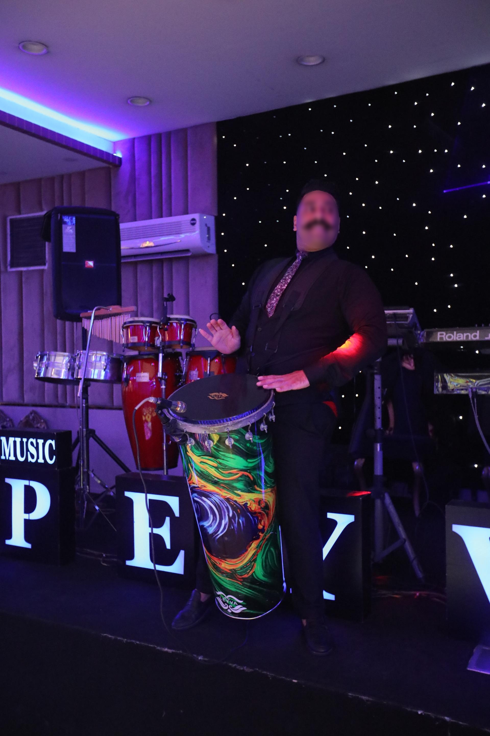 عکس باغ تالار ایساتیس 