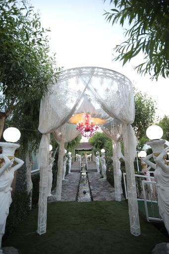 عکس باغ تالار ایساتیس 