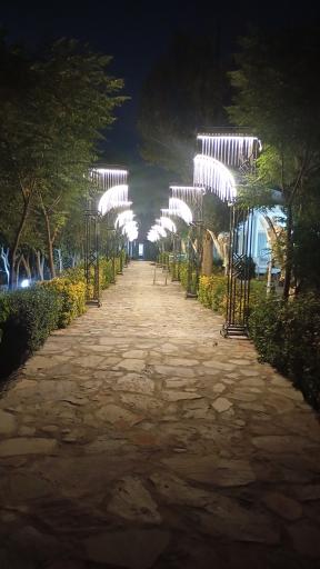 عکس باغ تالار ایساتیس 