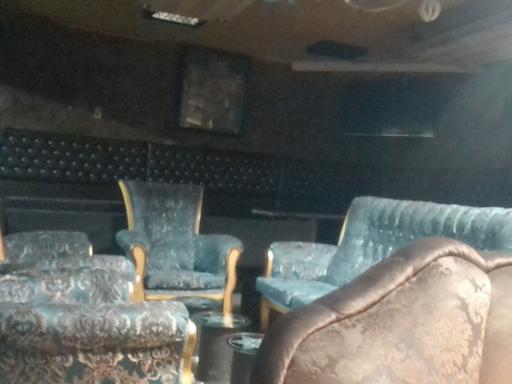 عکس قلیان سرای هلال