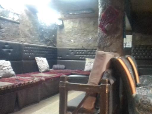 عکس قلیان سرای هلال