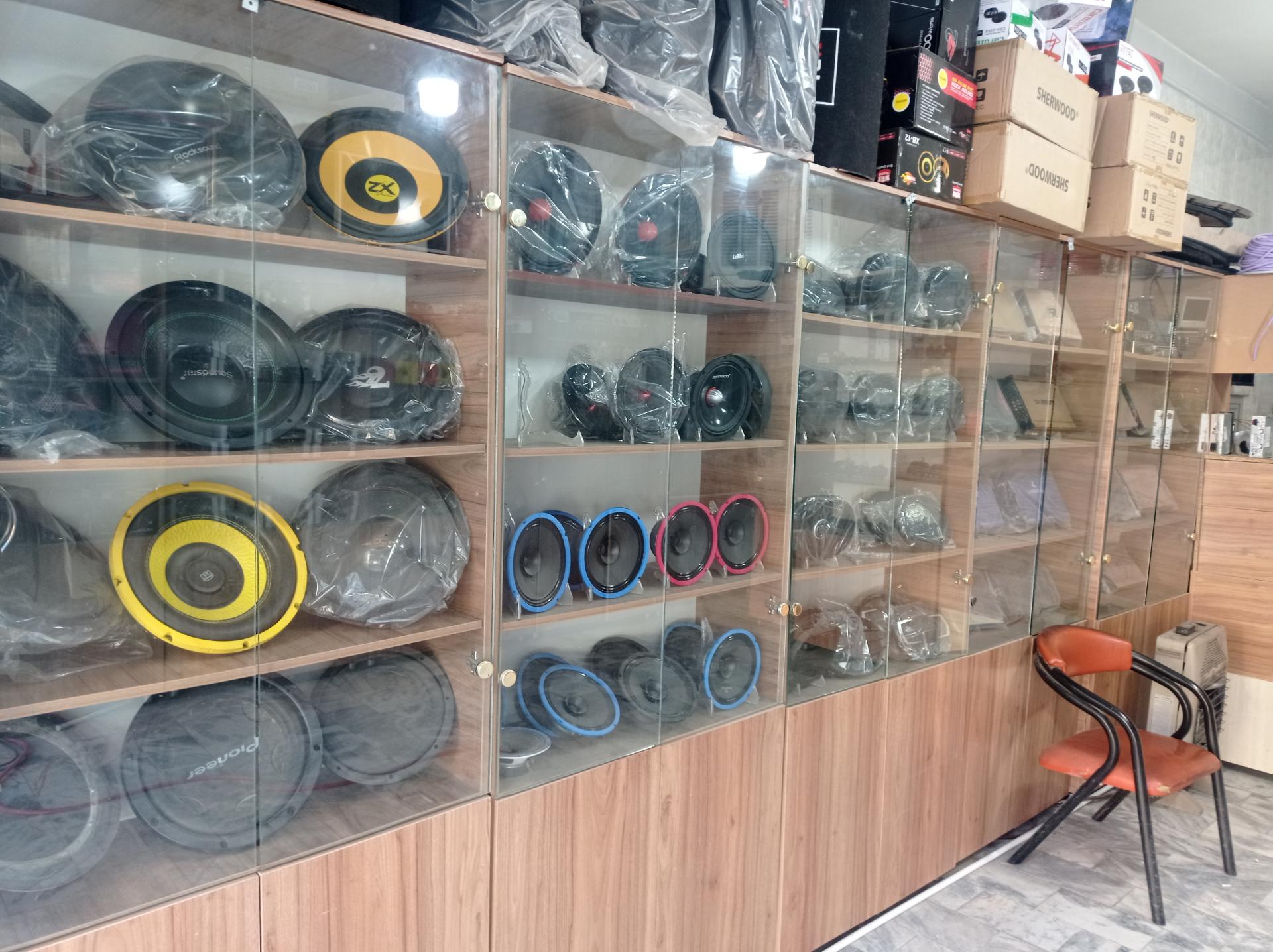 عکس فروشگاه دزدگیر سیستم آیدیو کمپ