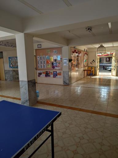 عکس دبیرستان باهنر