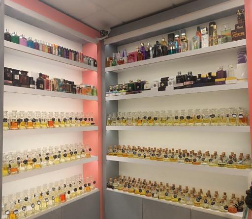 گالری تخصصی عطر و ادکلن والا