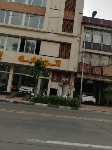 عکس کافه بارونا