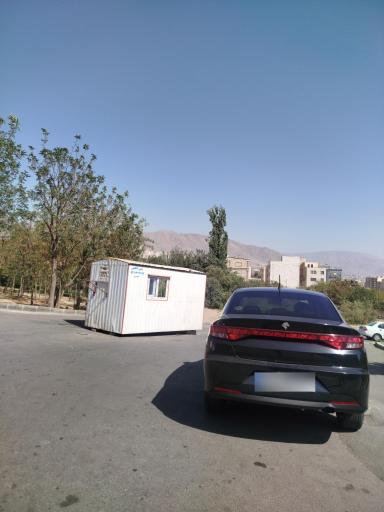 عکس پارکینگ شبانه روزی