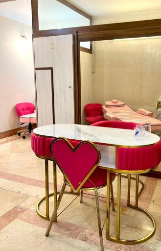 عکس سالن زیبایی گندم