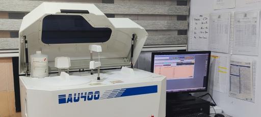 عکس آزمایشگاه درمانگاه صابر