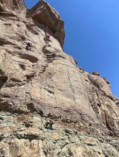 عکس دیواره سنگنوردی ازگی