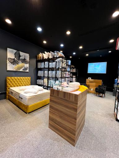 عکس تشک و کالای خواب یاتسام شعبه لاله پارک