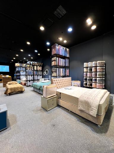 عکس تشک و کالای خواب یاتسام شعبه لاله پارک