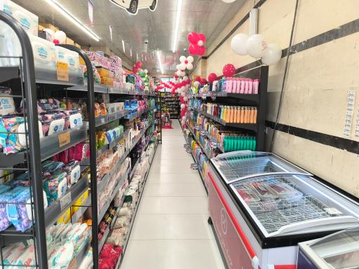 عکس فروشگاه افق کوروش