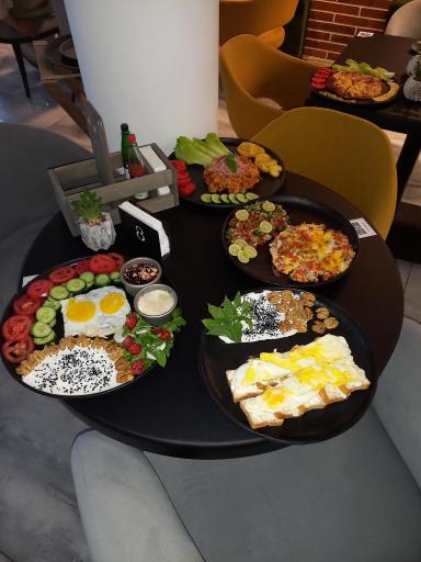 عکس رستوران ممتاز عاشوری