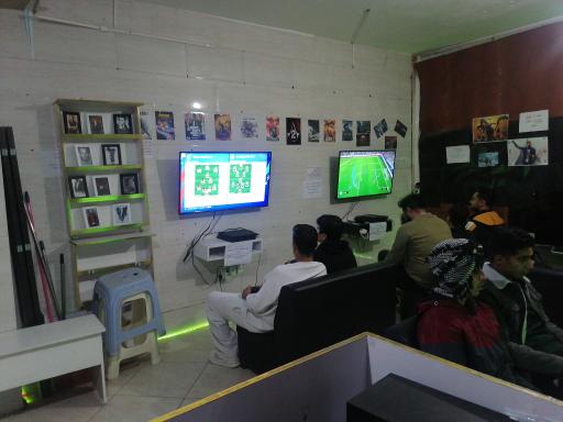 عکس گیم سنتر چشم سیاه