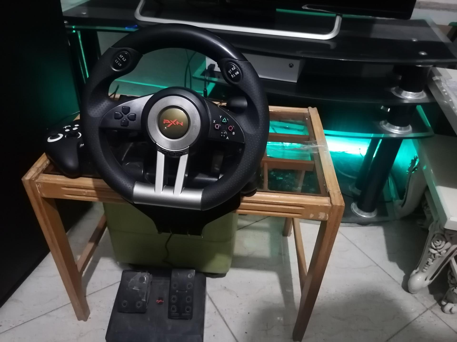 عکس گیم سنتر چشم سیاه