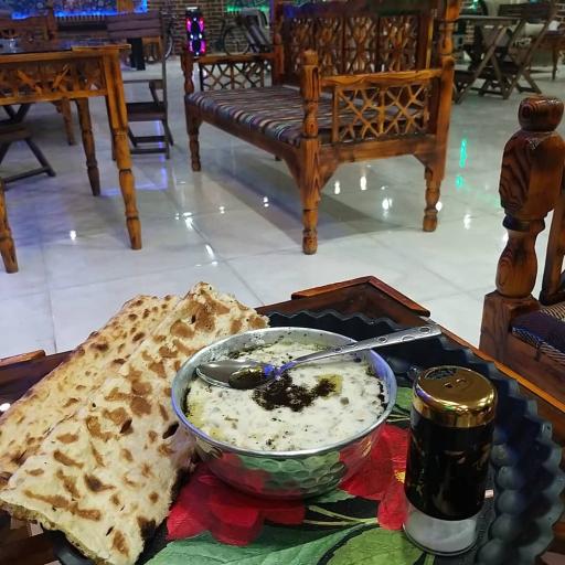 عکس سرای سنتی و آشکده خان آقا