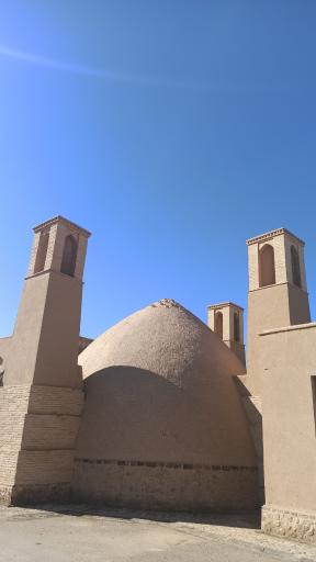 عکس آب انبار پایین کوچه