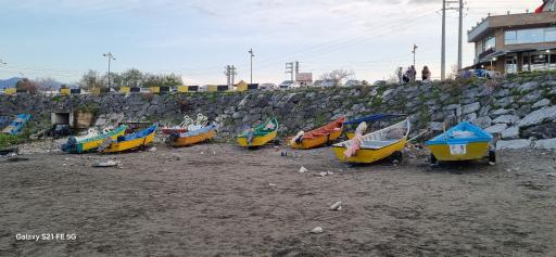 عکس ساحل سنگی کپورچال