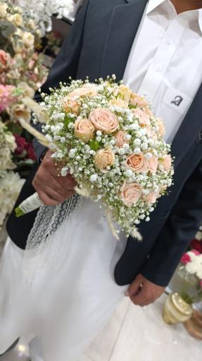 عکس گلفروشی گلی برای گل