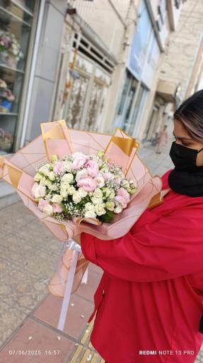 عکس گلفروشی گلی برای گل