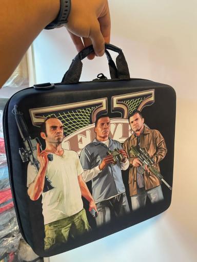 عکس مرکز حافظه ملکه سوم