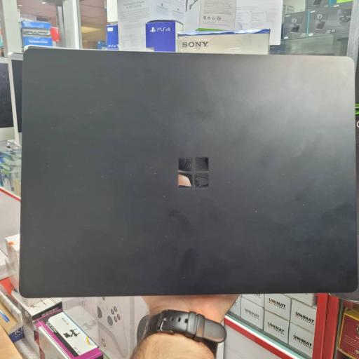 عکس مرکز حافظه ملکه سوم