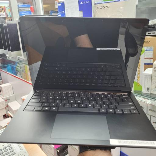 عکس مرکز حافظه ملکه سوم