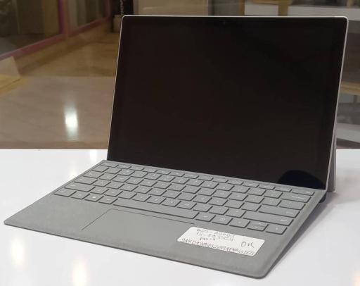 عکس مرکز حافظه ملکه سوم