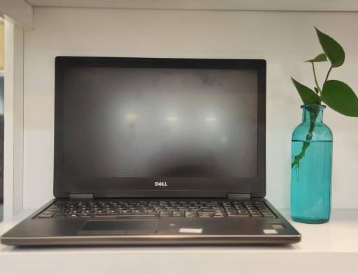 عکس مرکز حافظه ملکه سوم