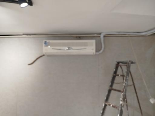 عکس نمایندگی تعمیرات کولر گازی اسپیلت و پکیج 