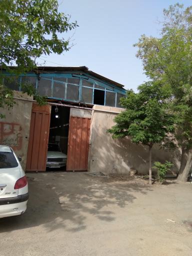 عکس کارگاه نجاری کیارا چوب