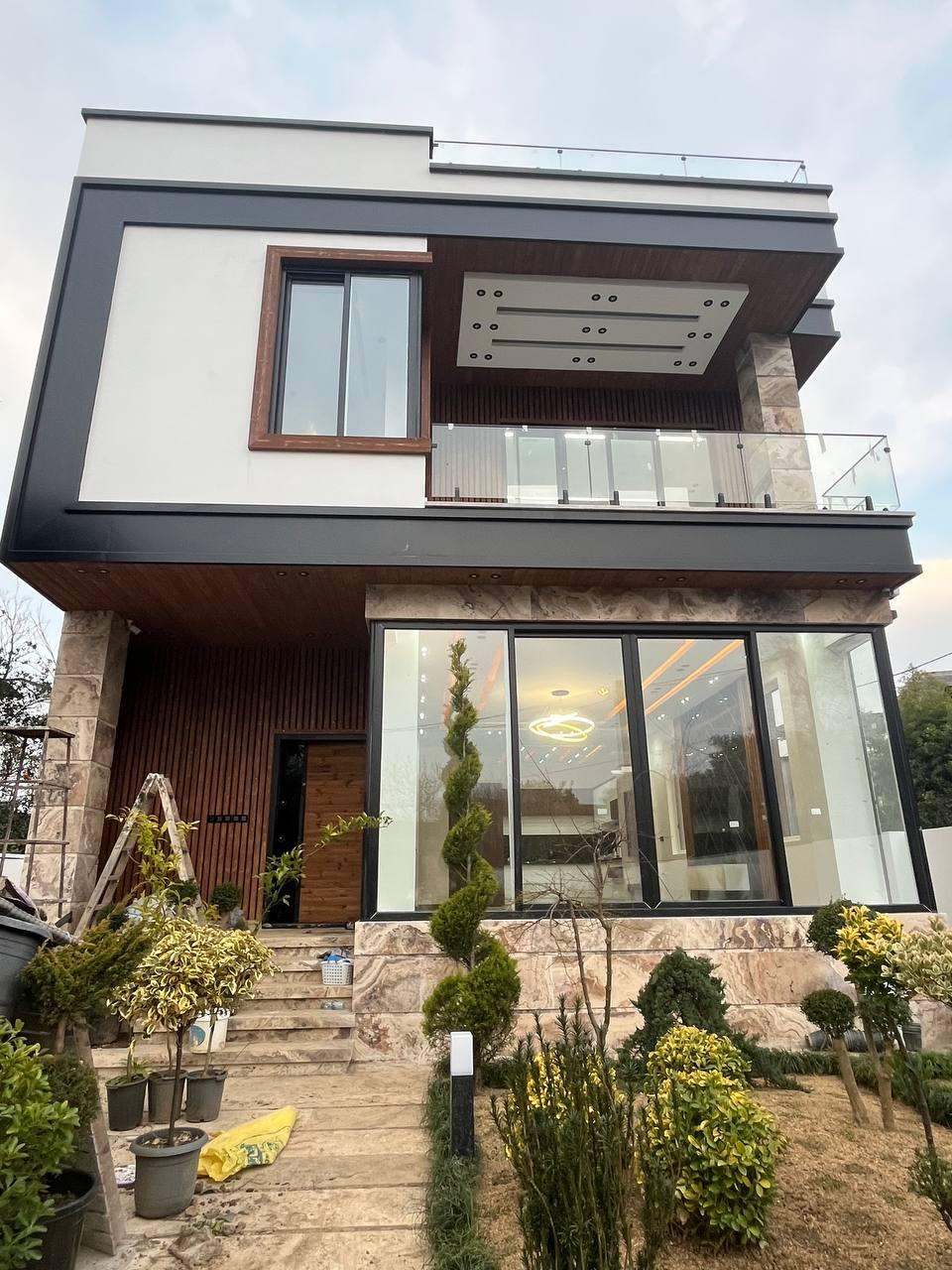 عکس درب و پنجره محمد