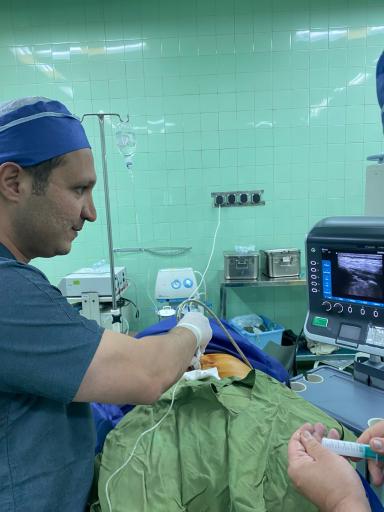 عکس کلینیک فوق‌ تخصصی درد ستون فقرات دکتر نادری افشار