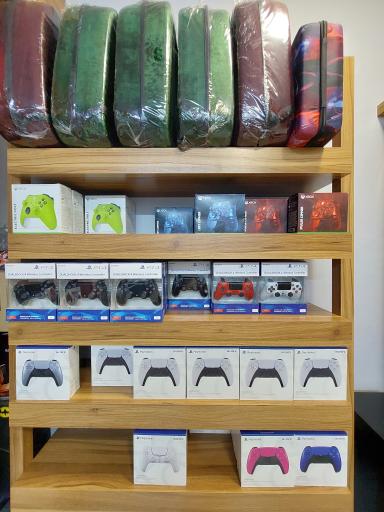 عکس خدای دیجیتال