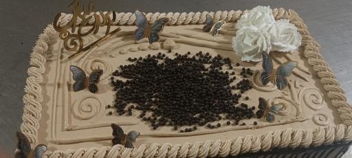 عکس شیرینی سرای بلوط