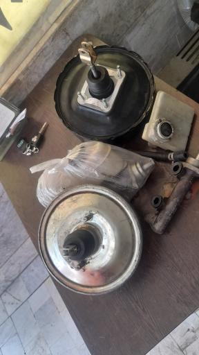 عکس بوستر ترمز علی 