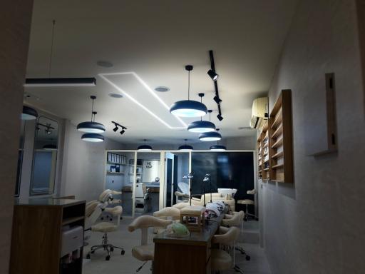 سالن زیبایی و عروس VIP  مریم کیفرگیر 