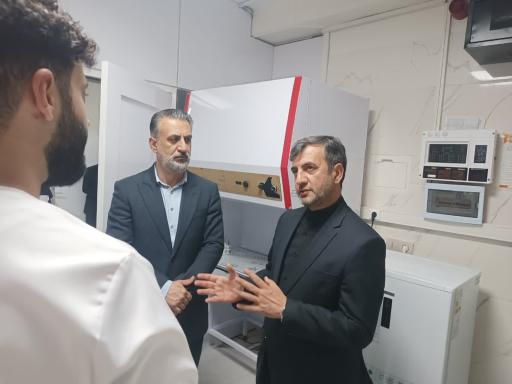 عکس آزمایشگاه تشخیص طبی عندلیب