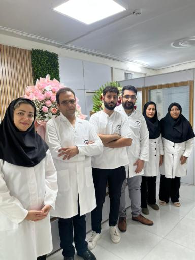 عکس آزمایشگاه تشخیص طبی عندلیب