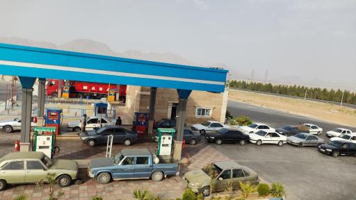 عکس پمپ بنزین 