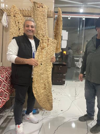 نانوایی سنگک حاج عزت ولی زاده