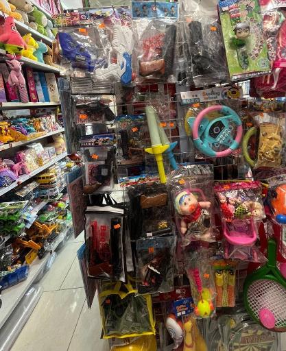 عکس فروشگاه اسباب بازی و لوازم التحریر چشمک