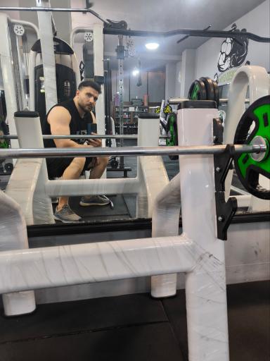 عکس باشگاه ورزشی انفجار فیت