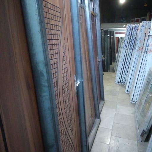 عکس درب و پنجره فروشی عرب