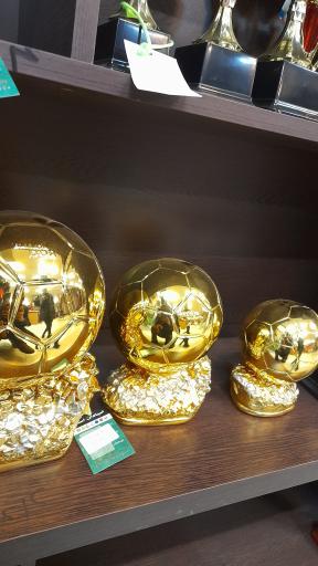 عکس فروشگاه لوازم ورزشی حیدریان