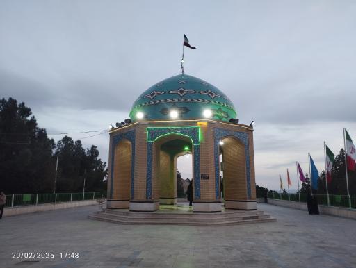 عکس گلزار شهدای گمنام