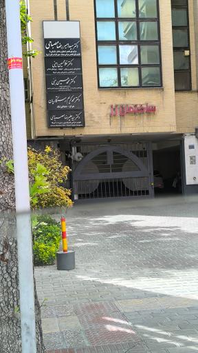 عکس ساختمان پزشکی رز