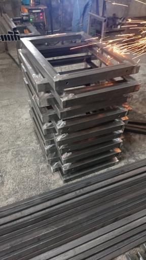 عکس گروه صنعتی شریفی